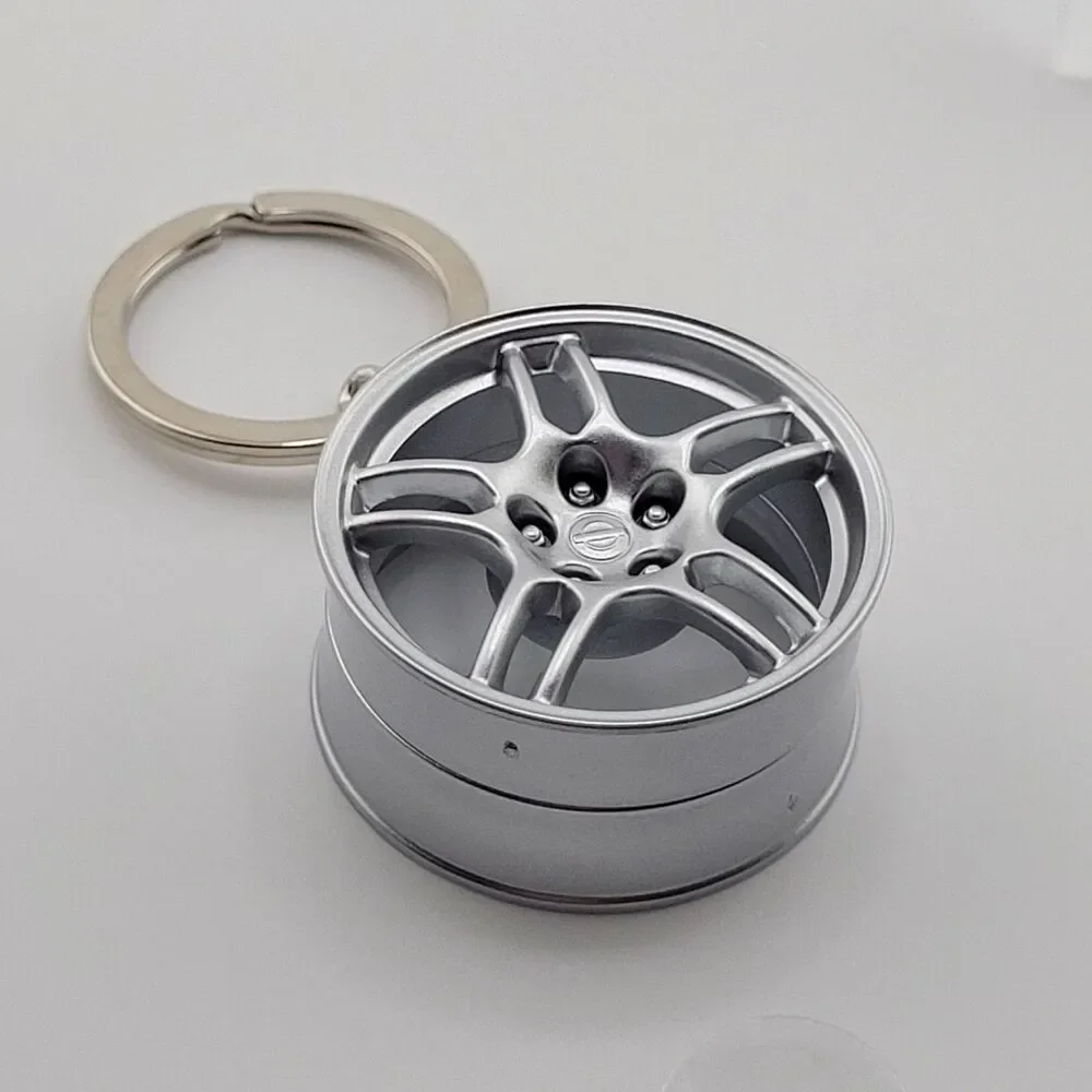 Alloy Wheel - Silver Five-Spoke Miniature Keychain